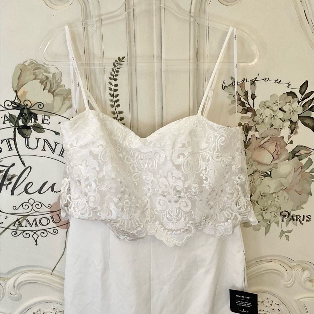 Lulus Exquisite Posture Jumpsuit White Floral Embroidered Tiered Size L NWT - Picture 2 of 12